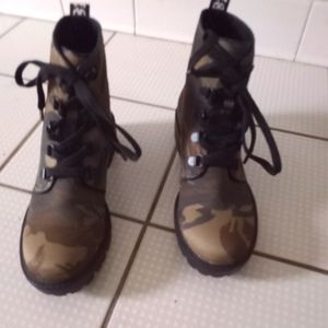 Kendall and Kylie Jenner Camo ankle boots